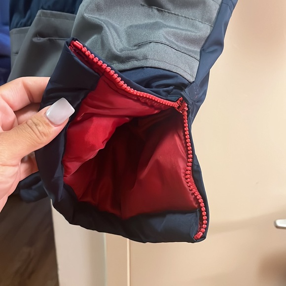 Snowsuit - Picture 3 of 7